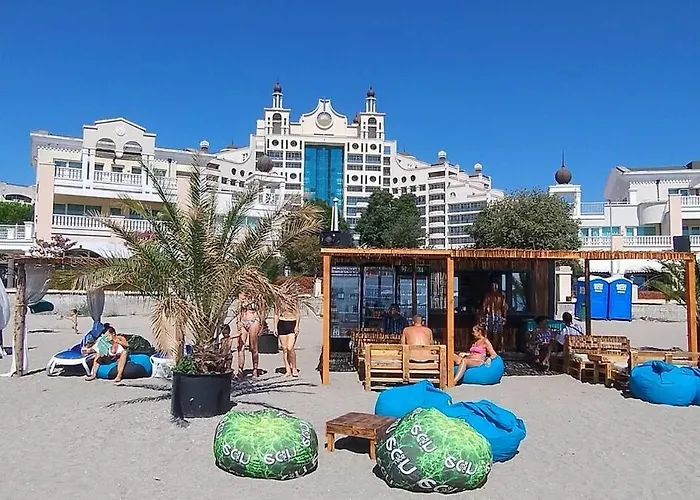 Specious Near Beautiful Διαμέρισμα *